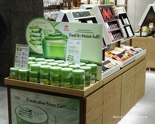 Outlet Pertama di Sumatera : Nature Republic Mall Centre Point, Medan (#1)