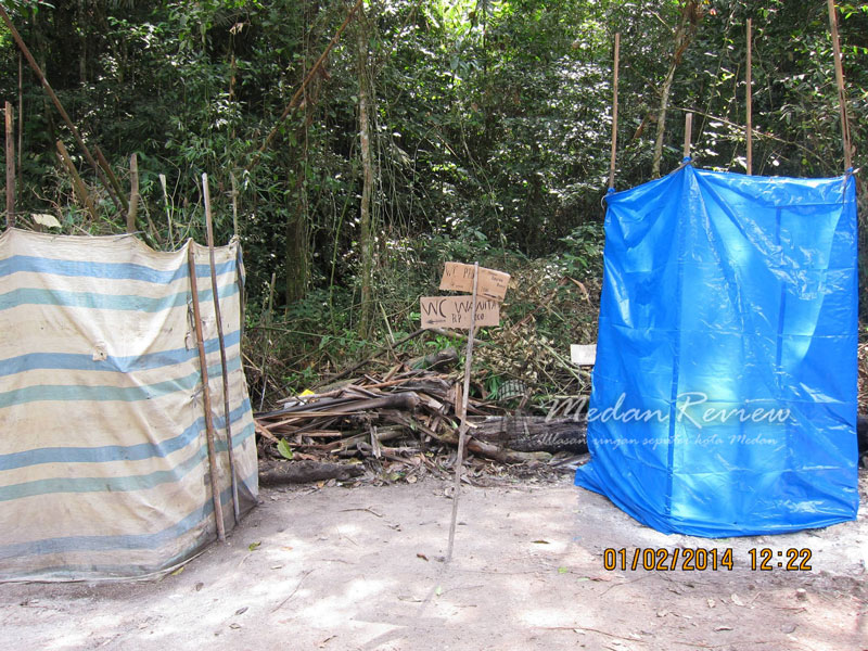 Toilet alam di kawah putih