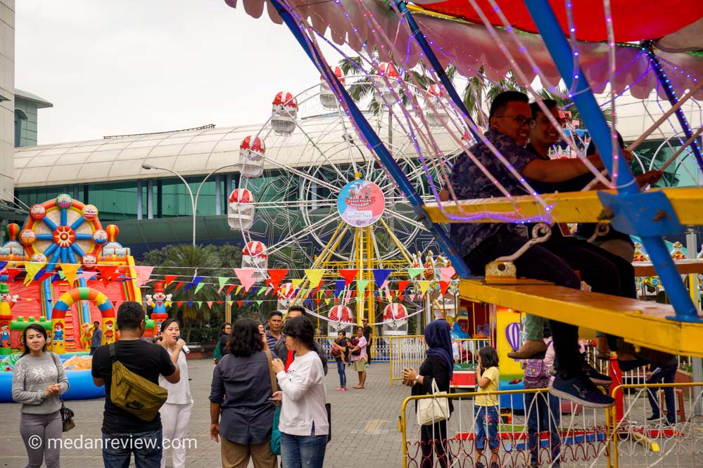 Pengunjung Hari Pertama Pasar Malam Modern 2019